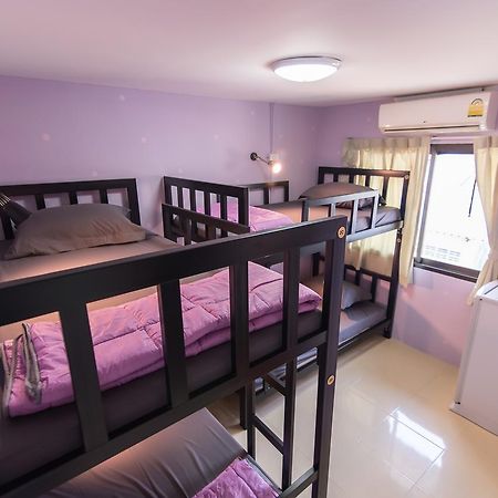 Full Stop. Hostel Patong Extérieur photo