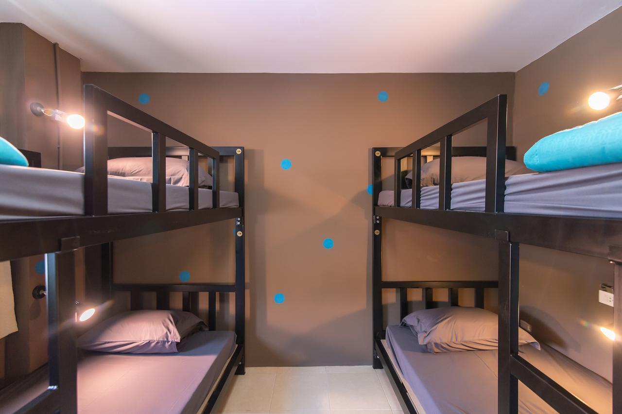 Full Stop. Hostel Patong Extérieur photo