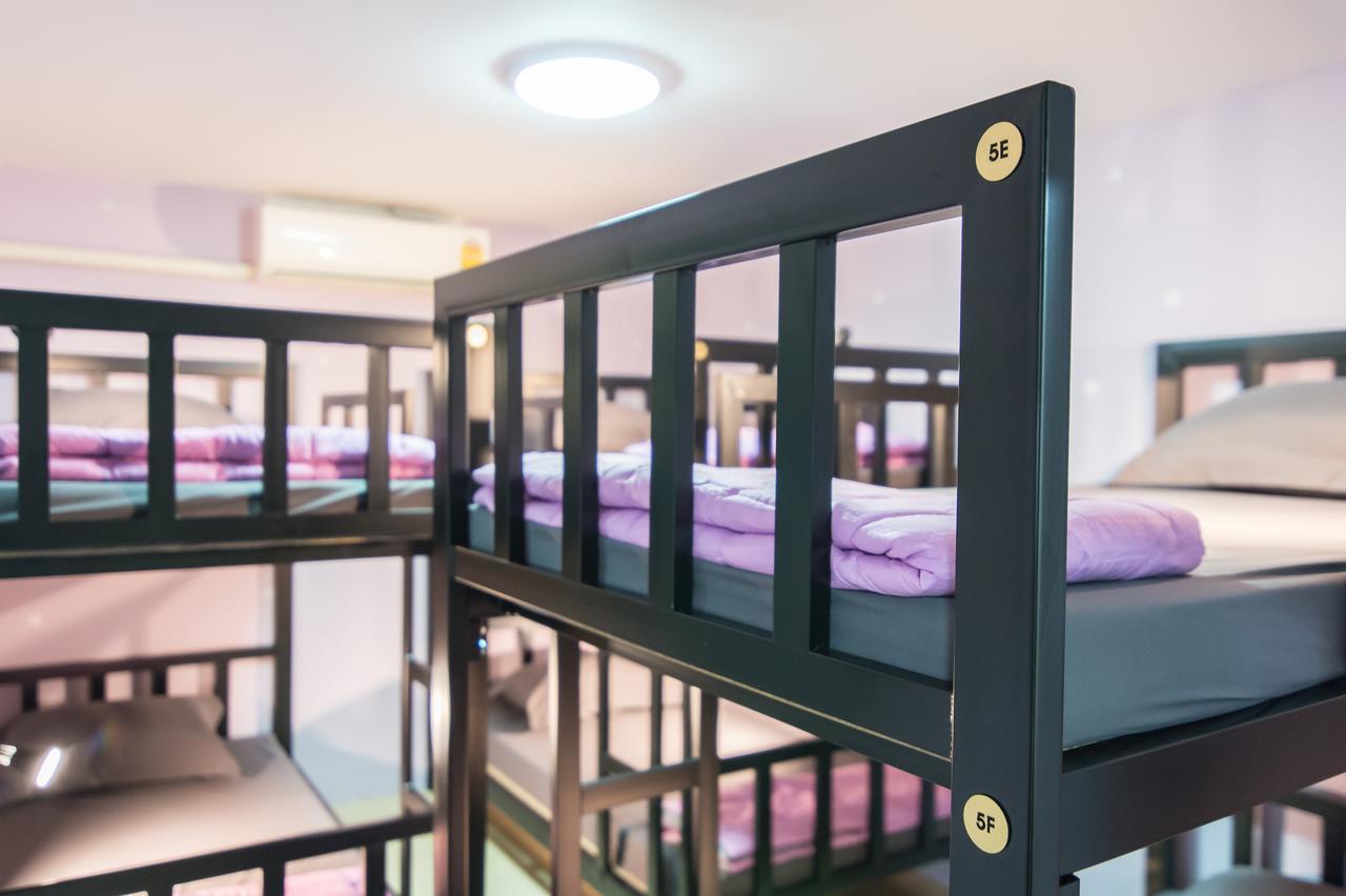 Full Stop. Hostel Patong Extérieur photo