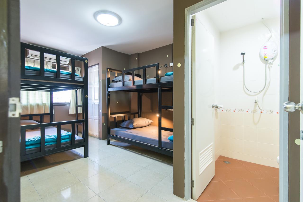 Full Stop. Hostel Patong Extérieur photo