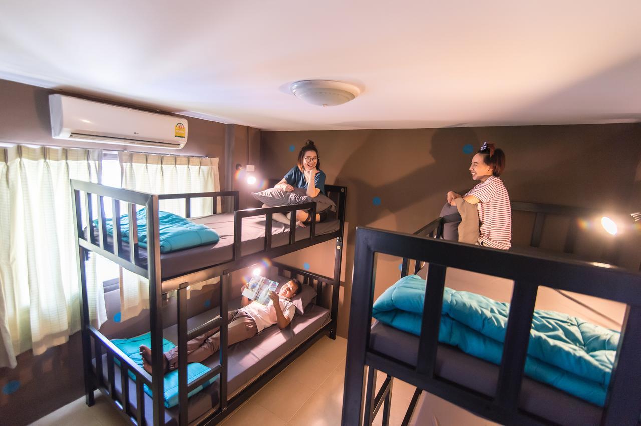 Full Stop. Hostel Patong Extérieur photo