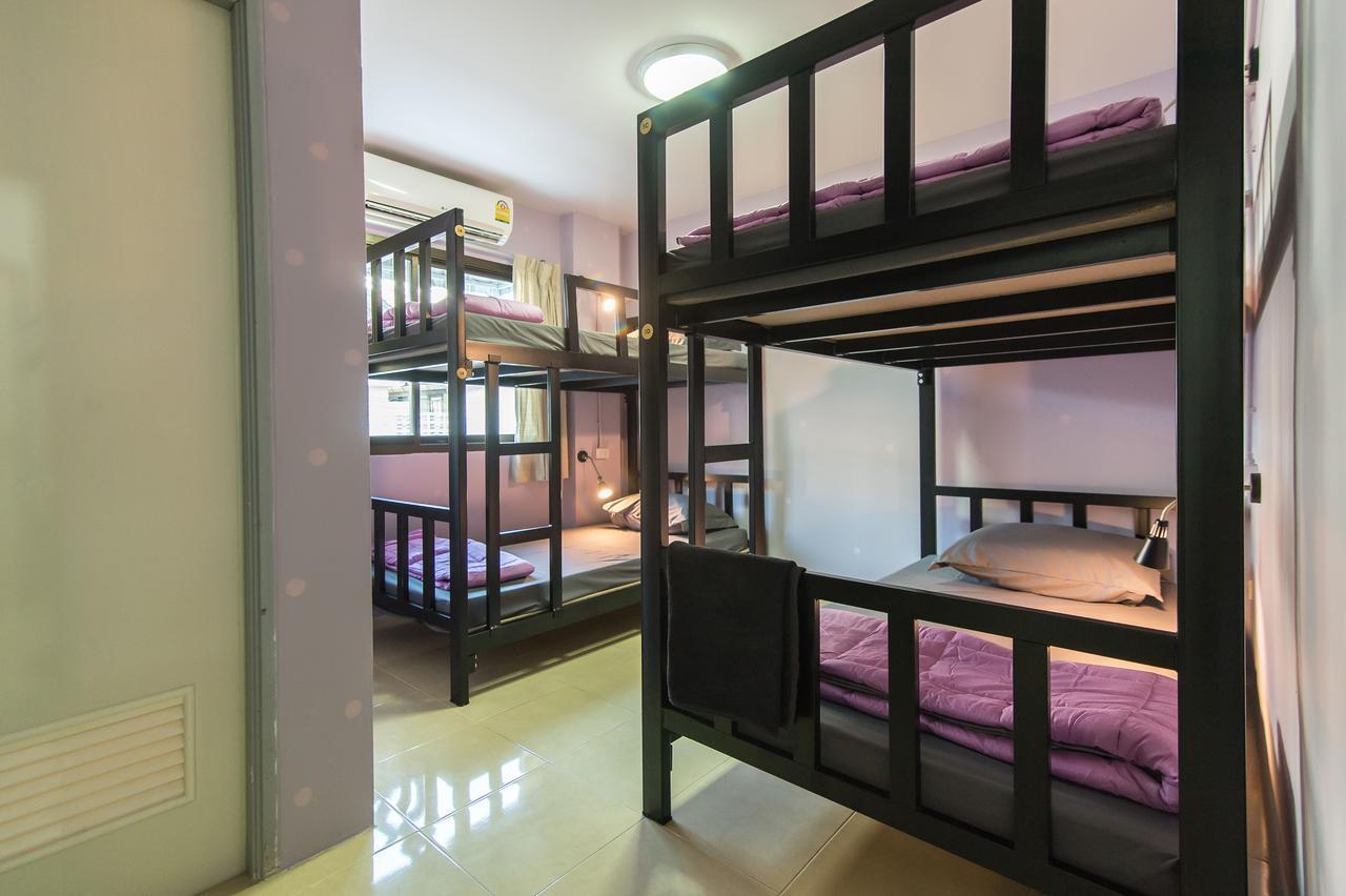 Full Stop. Hostel Patong Extérieur photo