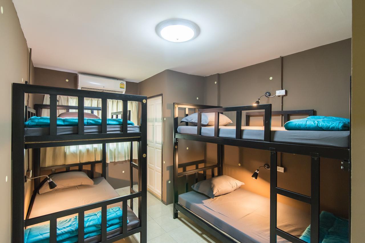 Full Stop. Hostel Patong Extérieur photo
